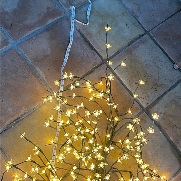 Cream Holiday String Lights with Branch Design - Picture 4 of 4